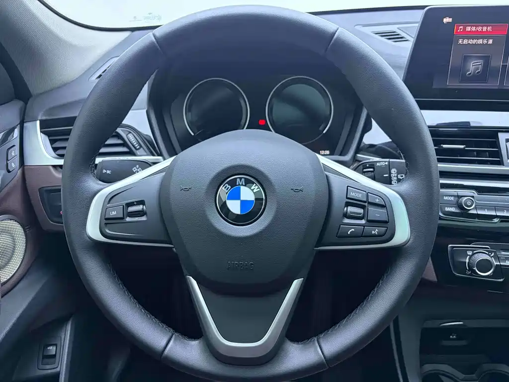 BMW X1 2023 — фото 9