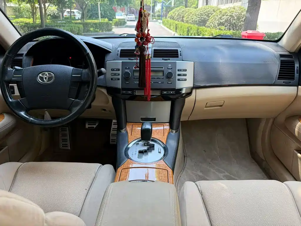 Toyota Reiz 2007