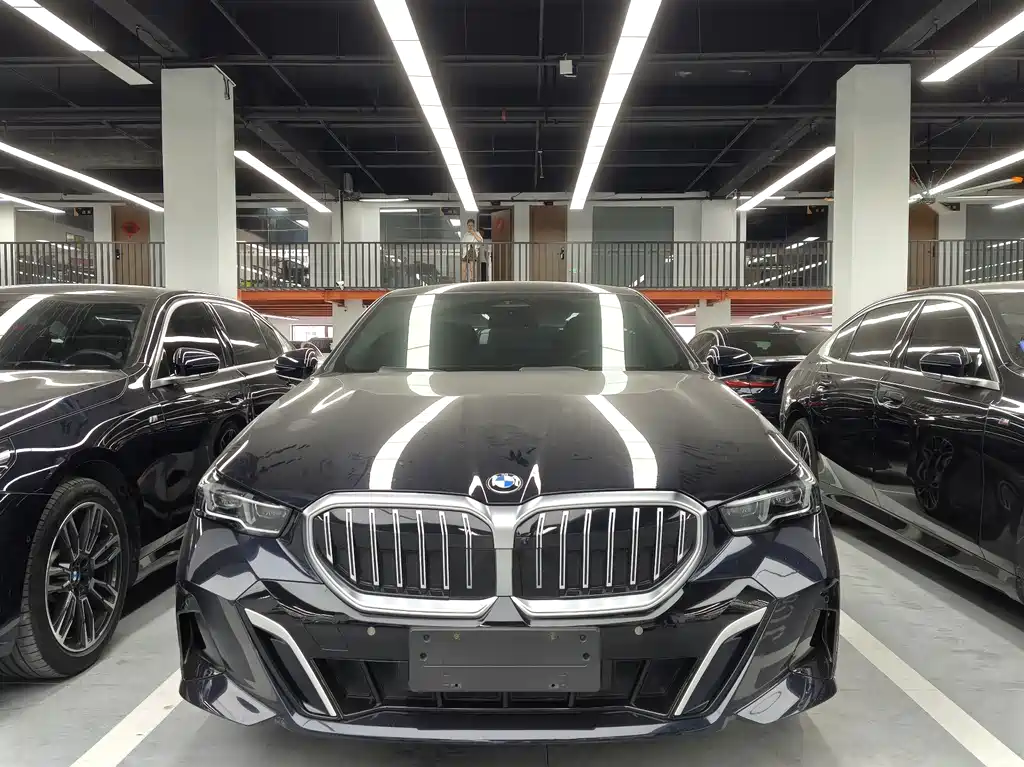 BMW 5 Series 2024