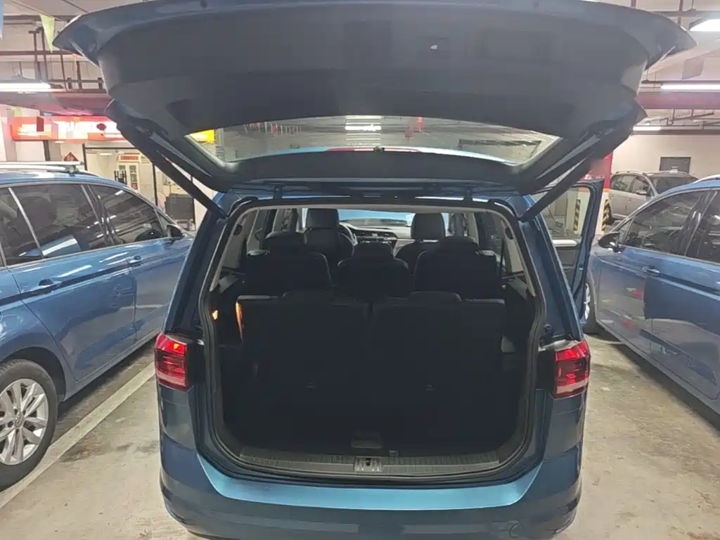 Volkswagen Touran 2016 — фото 19
