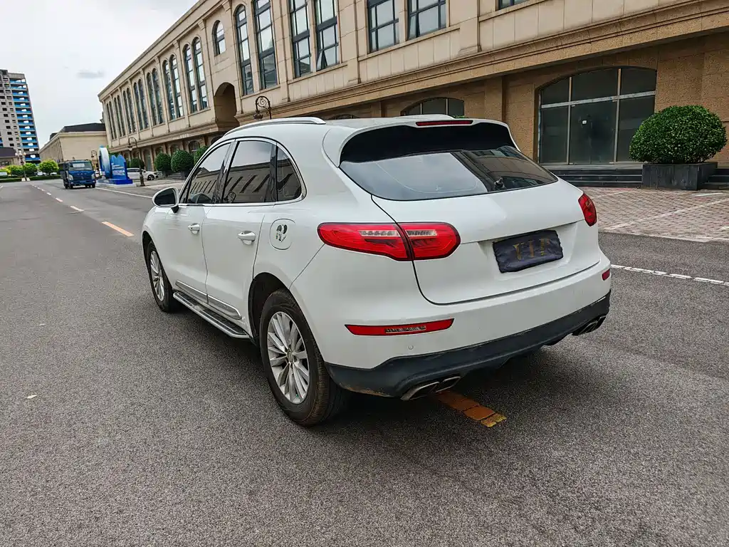 Zotye SR9 2018 — фото 17