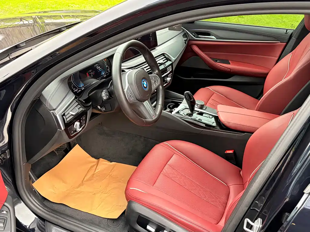 BMW 5 Series New Energy 2023 — фото 7