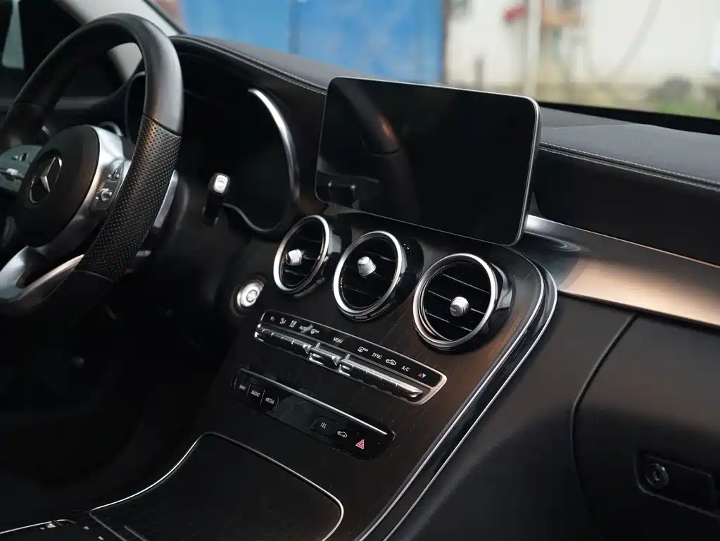 Mercedes-Benz C-Class 2020 — фото 11