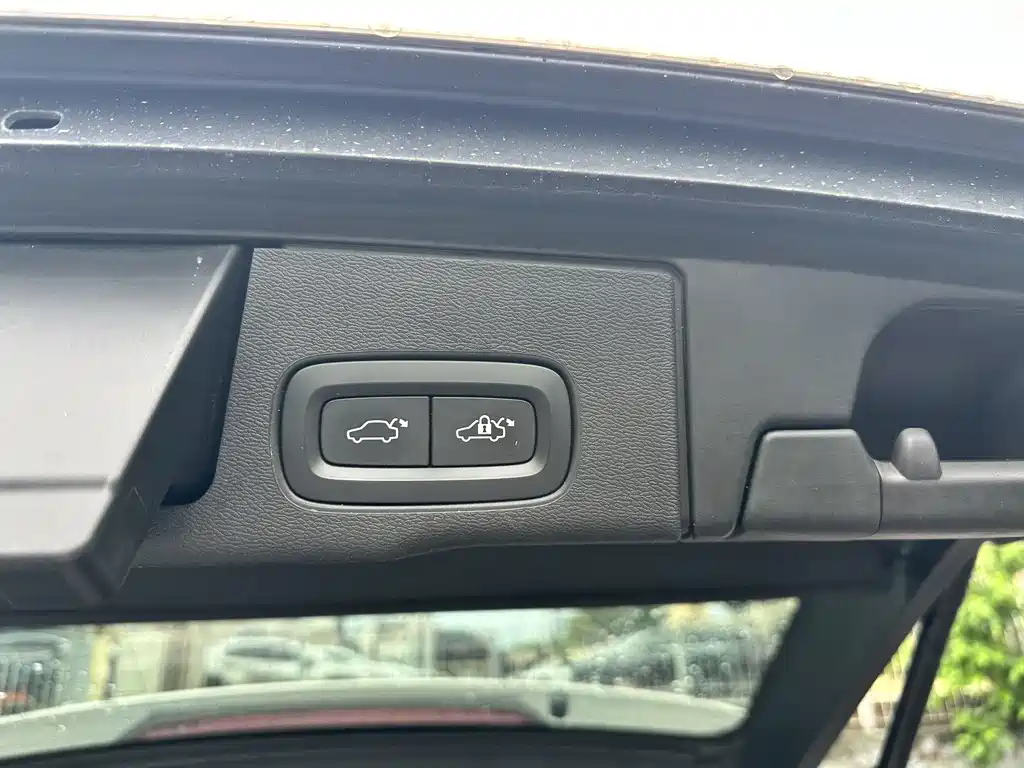 Volvo XC60 PHEV 2024 — фото 19