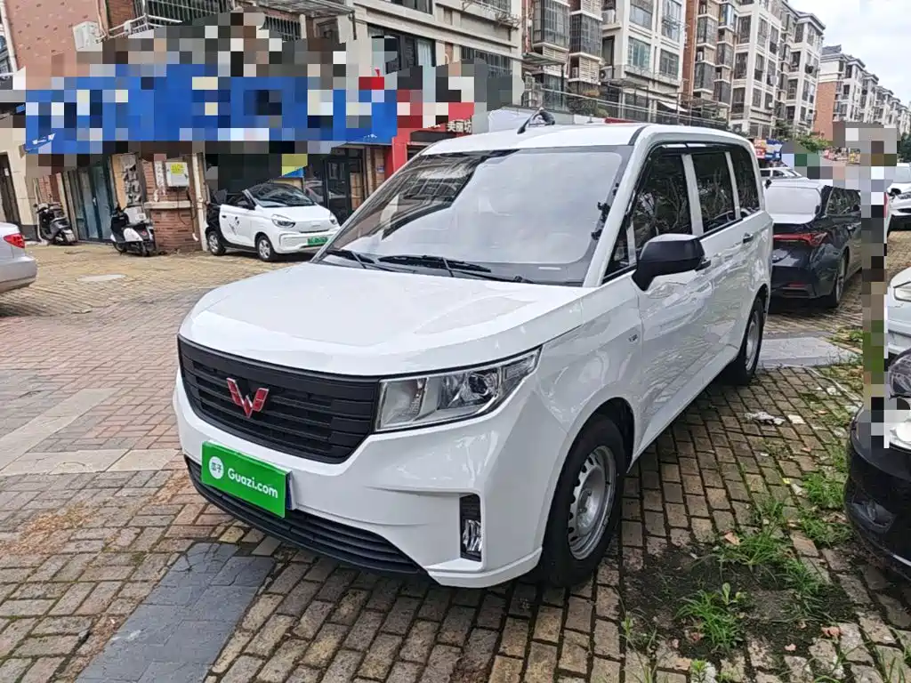 Wuling Hongguang PLUS 2026