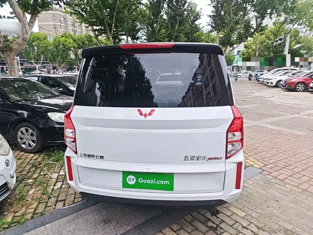 Wuling Hongguang PLUS 2026