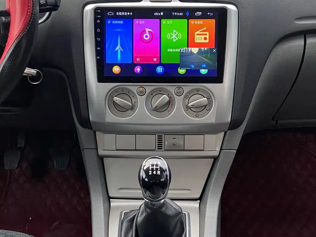 Ford Focus 2013 — фото 11