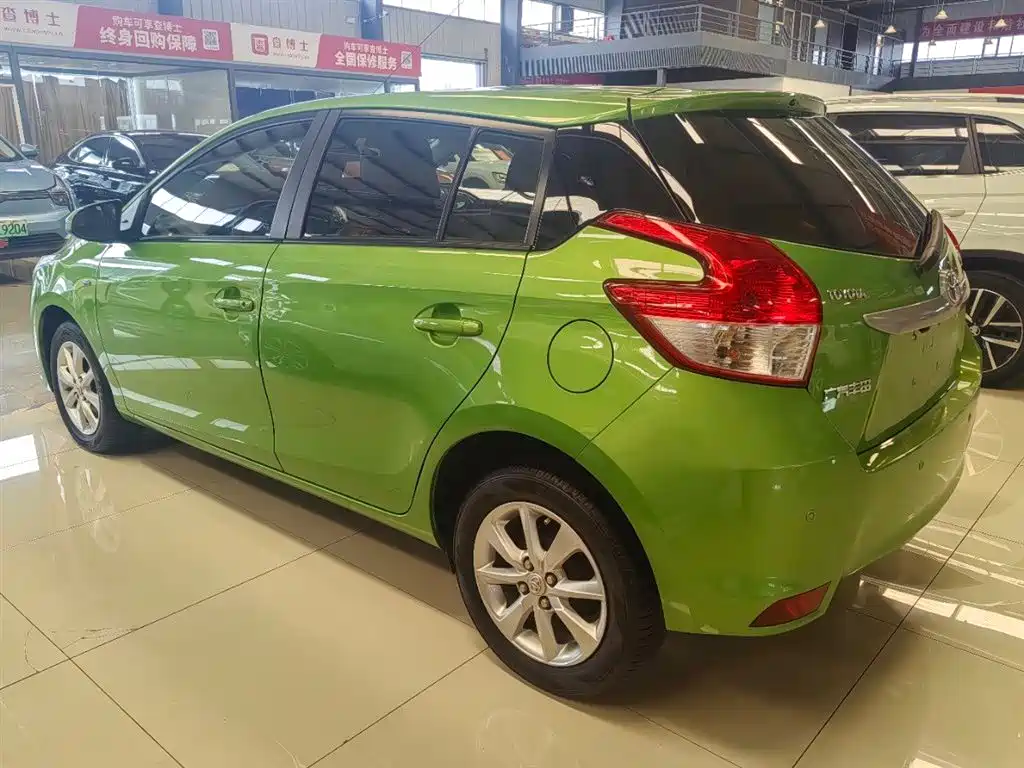 Toyota Yaris L 2016 — фото 5