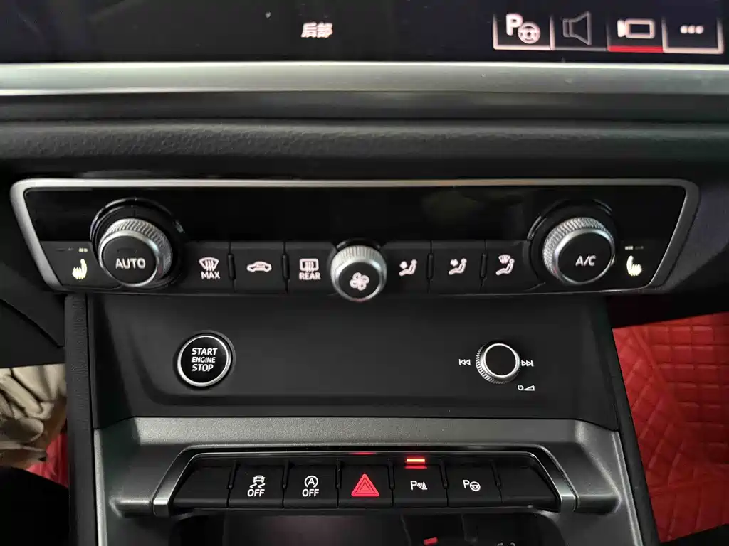 Audi Q3 2023 — фото 13