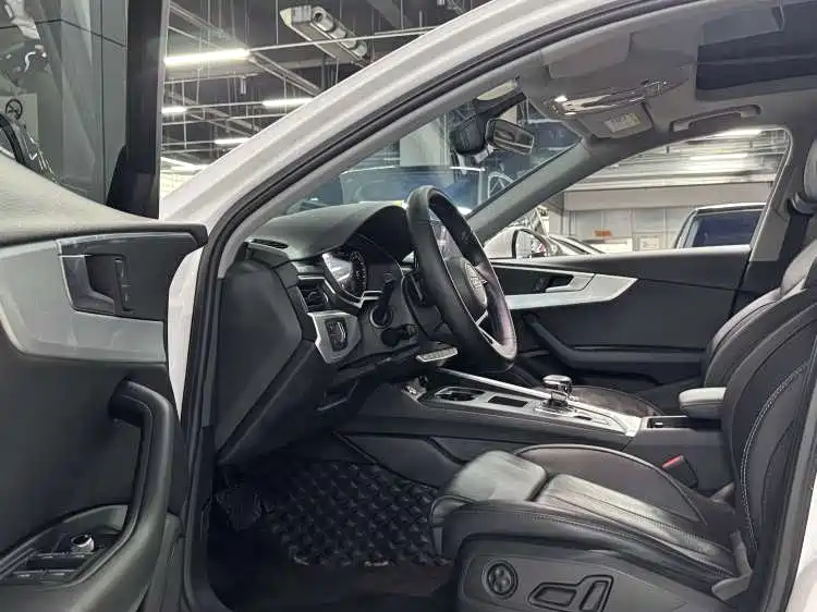Audi A4L 2022