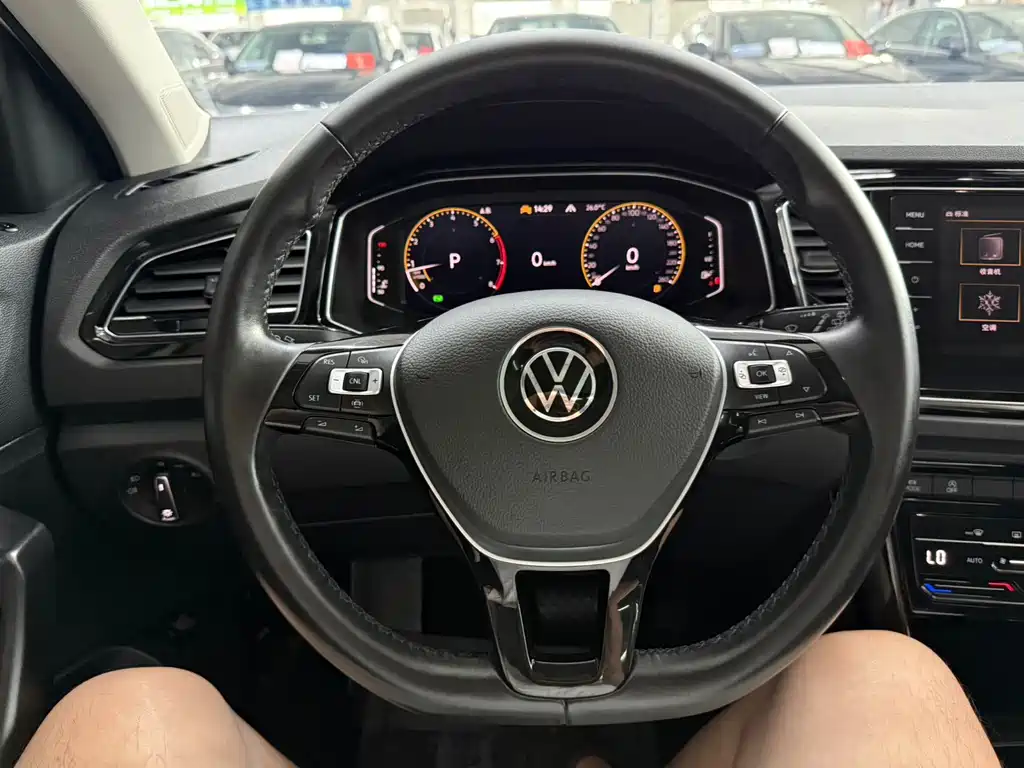 Volkswagen T-Roc 2022 — фото 14