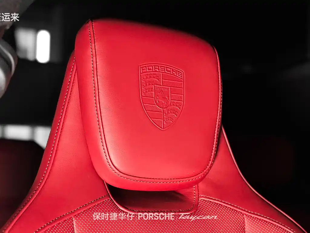 Porsche Taycan 2024 — фото 11