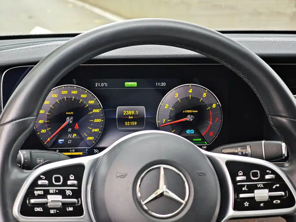 Mercedes-Benz E-Class 2019 — фото 17