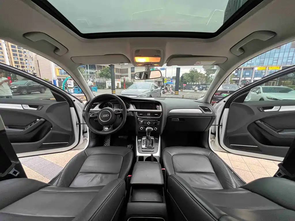 Audi A4L 2015