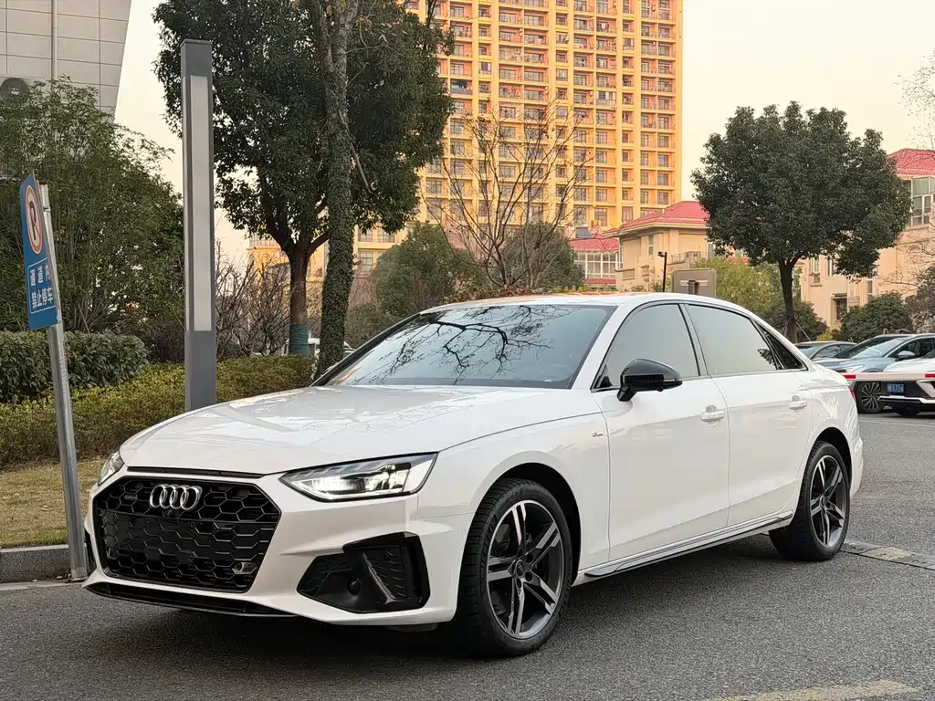 Audi A4L 2022