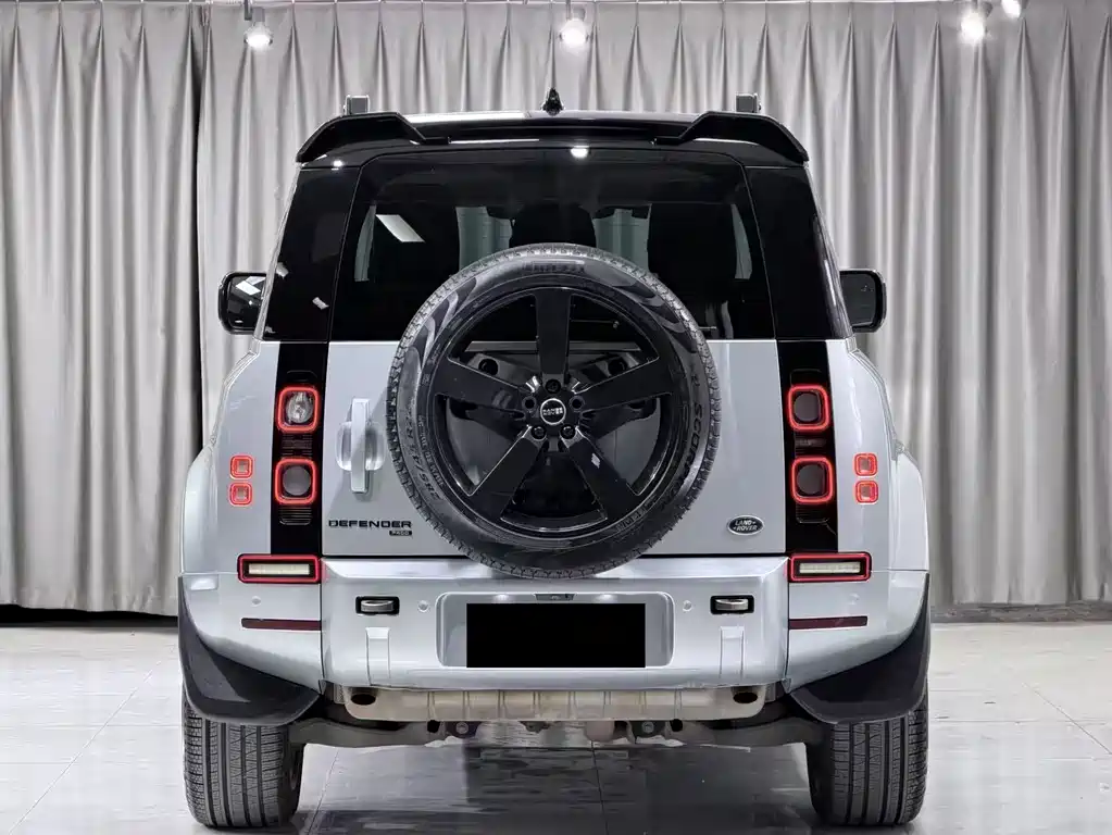 Land Rover Defender 2022 — фото 14