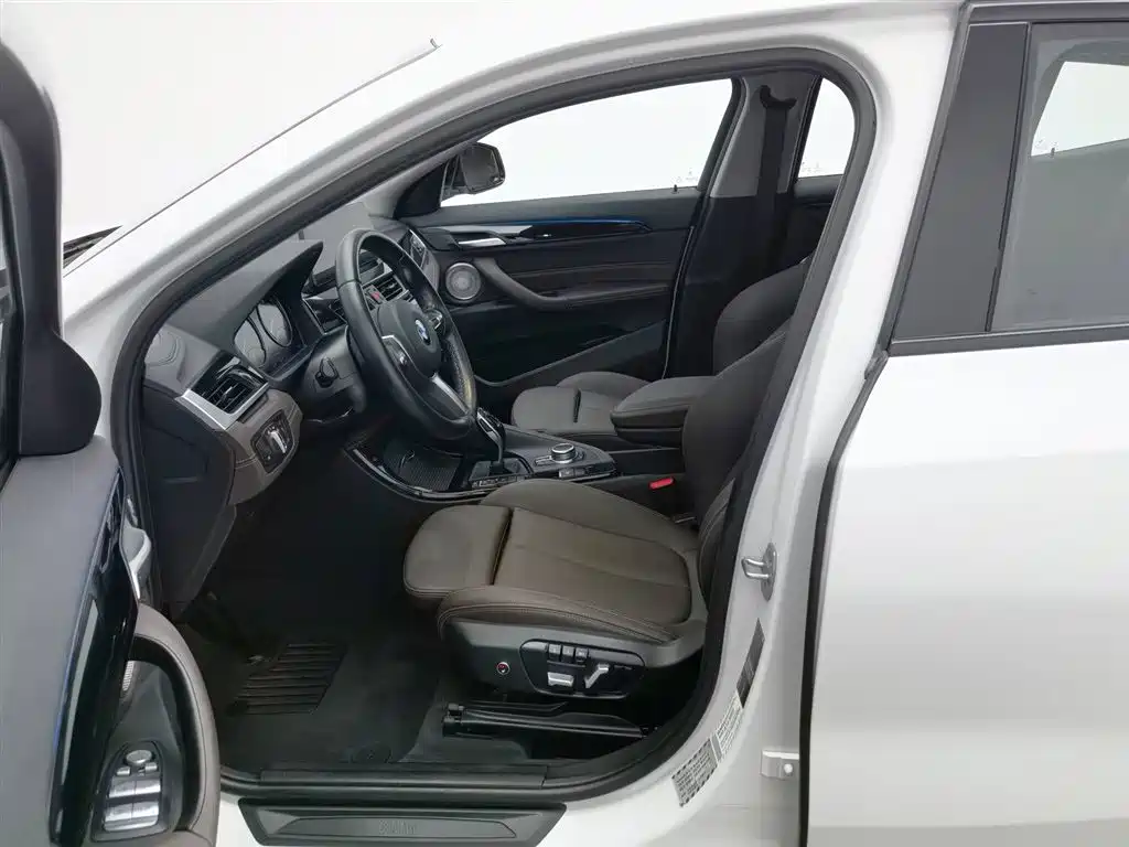 BMW X2 2021 — фото 10