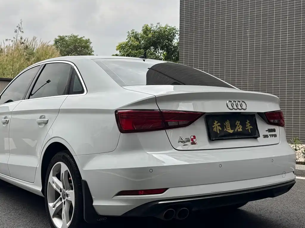 Audi A3 2019 — фото 5