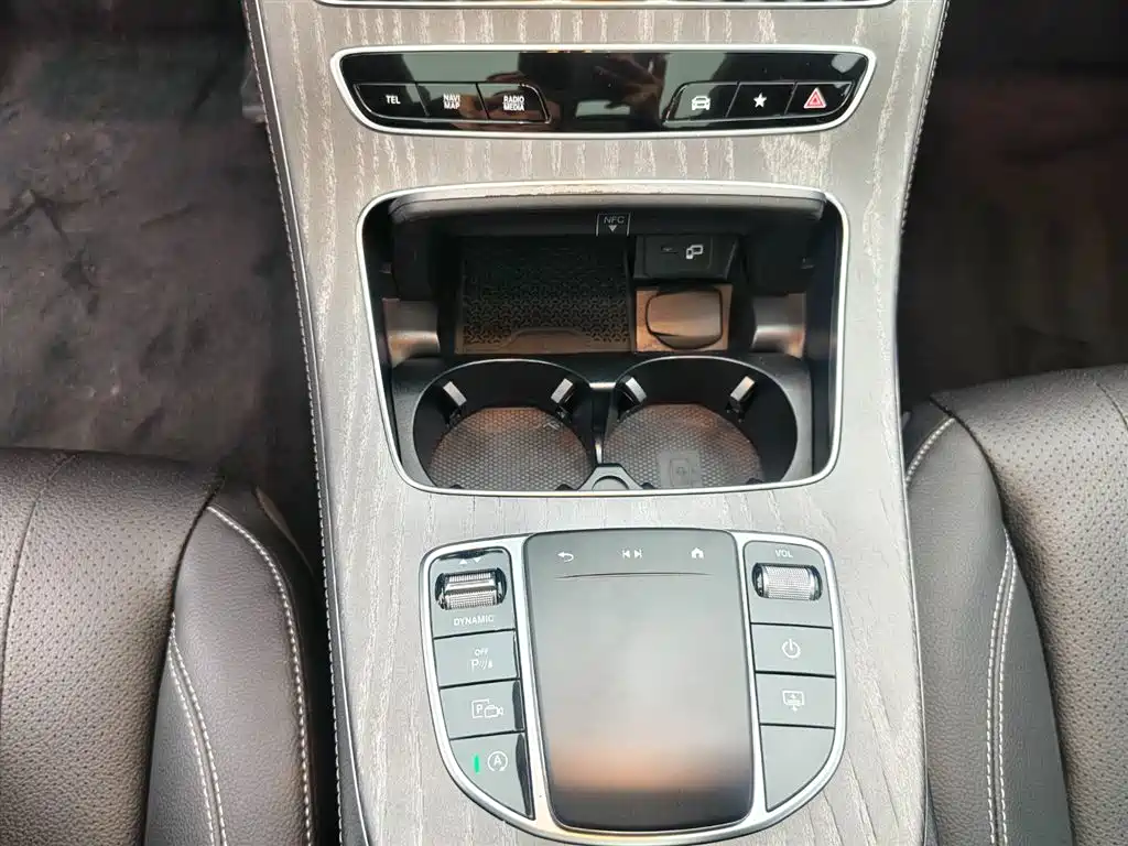 Mercedes-Benz E-Class 2021 — фото 10