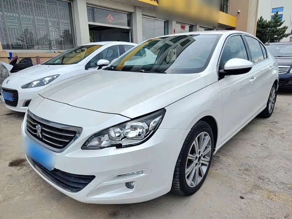 Peugeot 408 2015 — фото 1