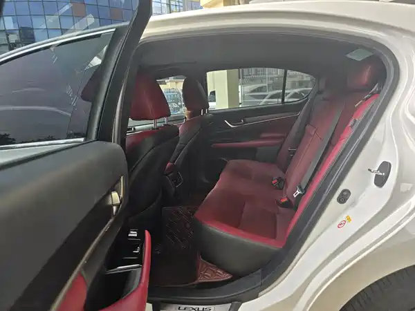 Lexus GS 2018