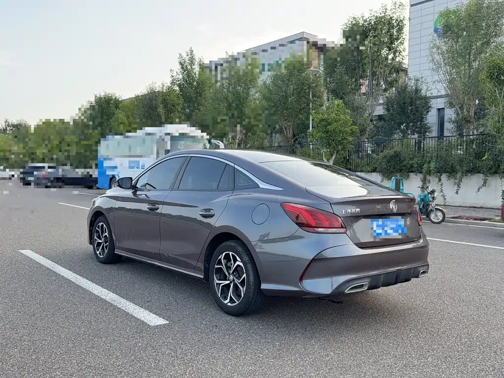 MG MG5 2022