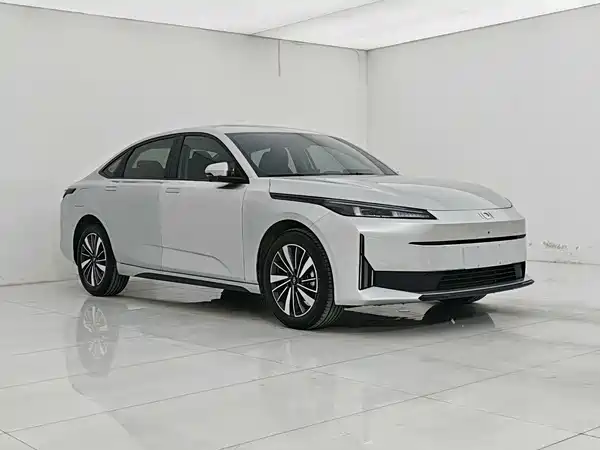 Changan Qiyuan A05 2024