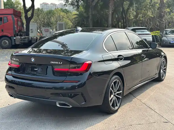 BMW 3 Series 2022