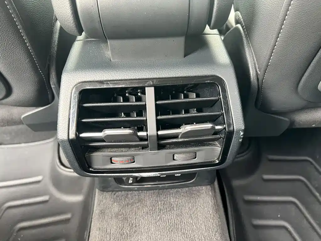 Audi Q3 2023 — фото 13