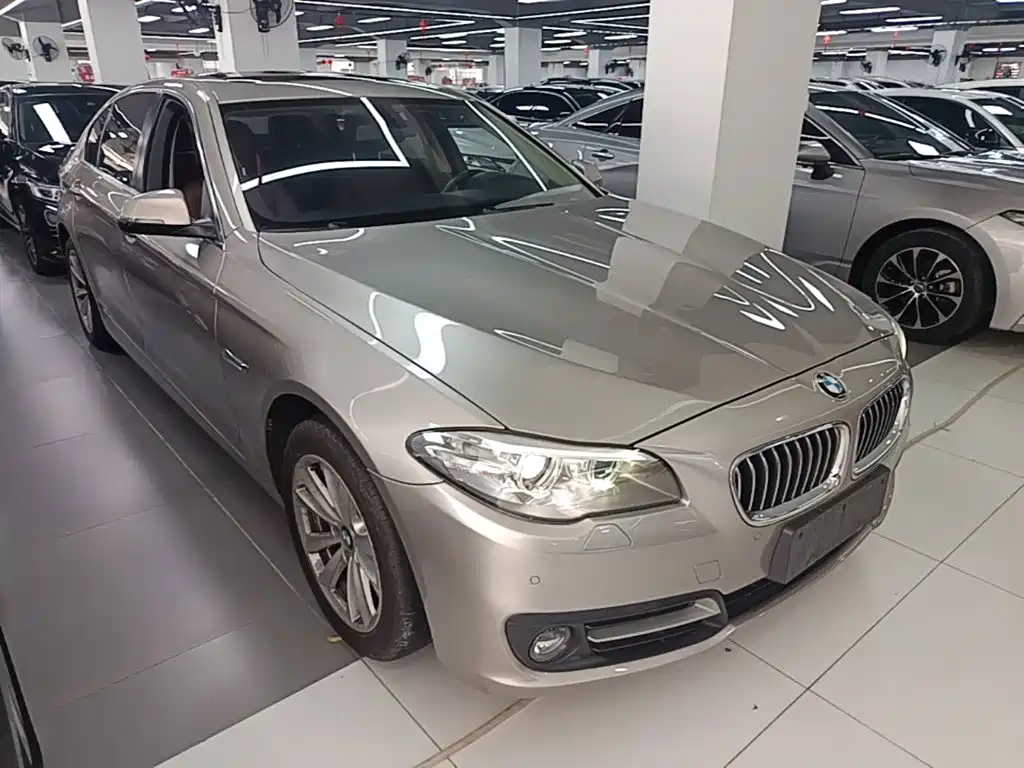 BMW 5 Series 2016 — фото 4