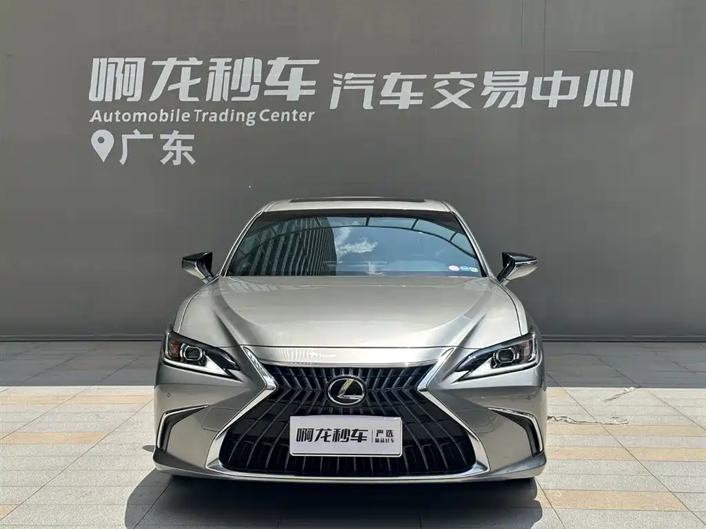 Lexus ES 2022 — фото 2