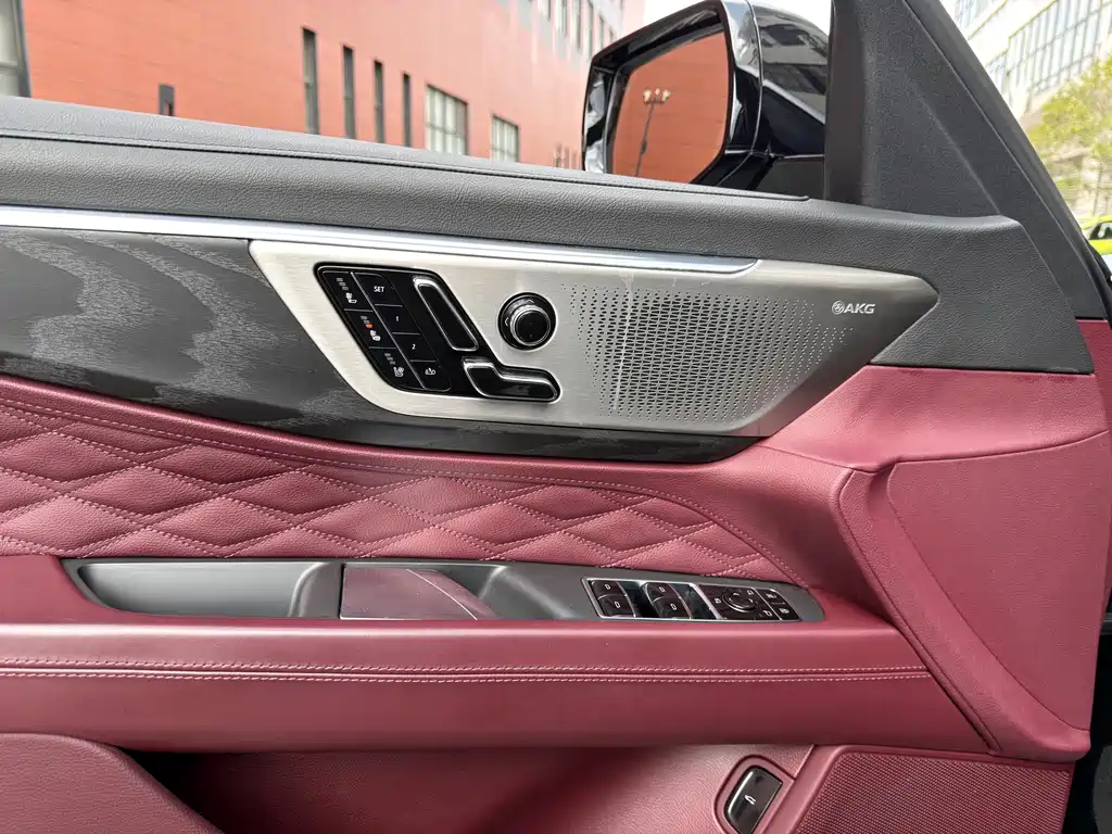 Cadillac CT6 2024 — фото 16