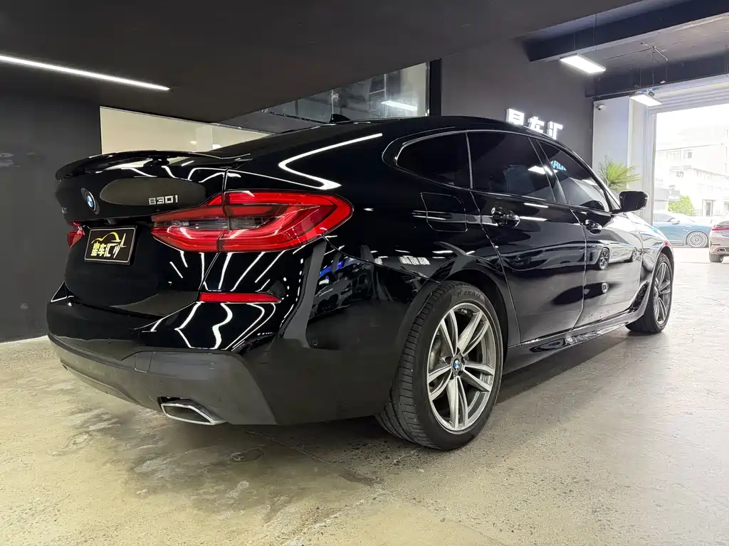 BMW 6 Series GT 2019 — фото 13