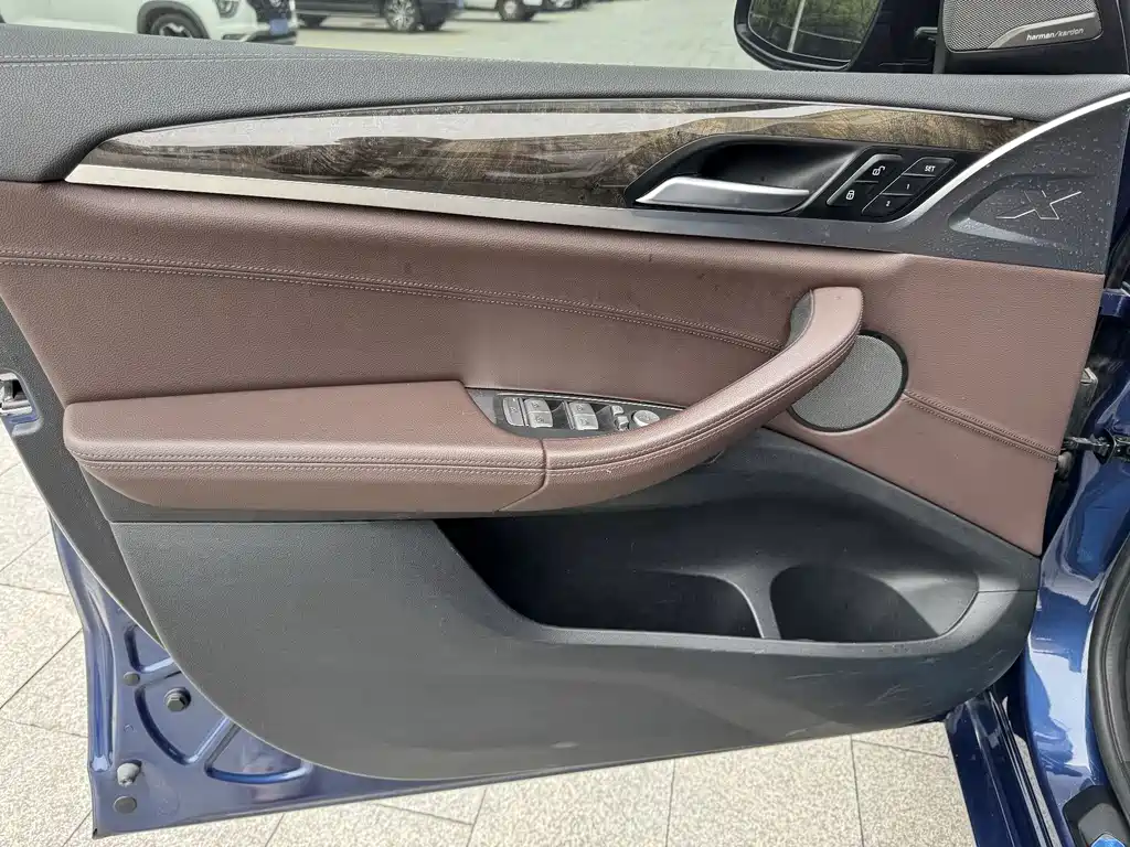 BMW X3 2019 — фото 10