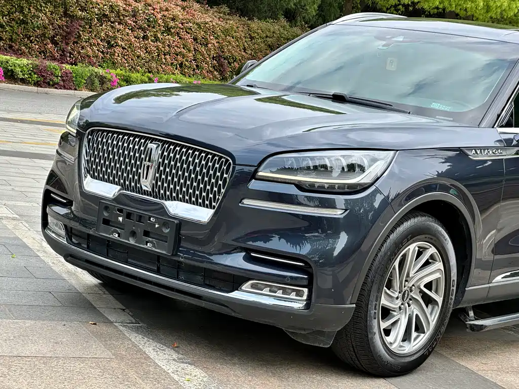Lincoln Aviator 2021 — фото 10