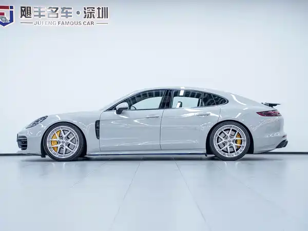 Porsche Panamera 2018