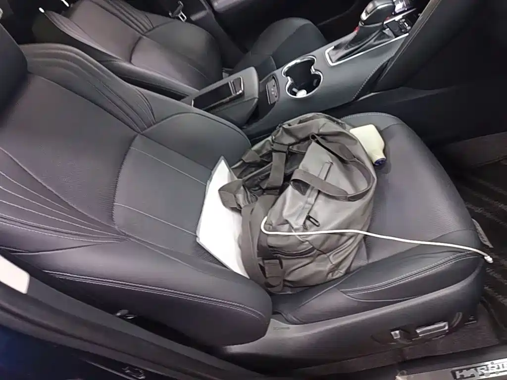 Toyota Harrier 2023 — фото 25