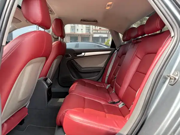 Audi A4L 2012