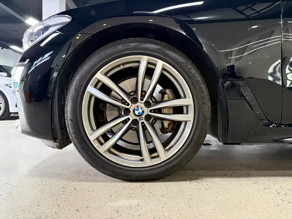 BMW 6 Series GT 2019 — фото 27