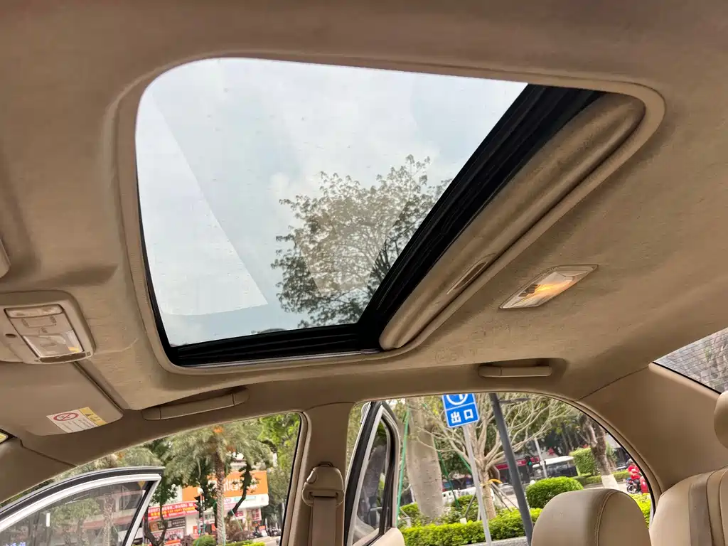 Toyota Corolla 2015 — фото 13