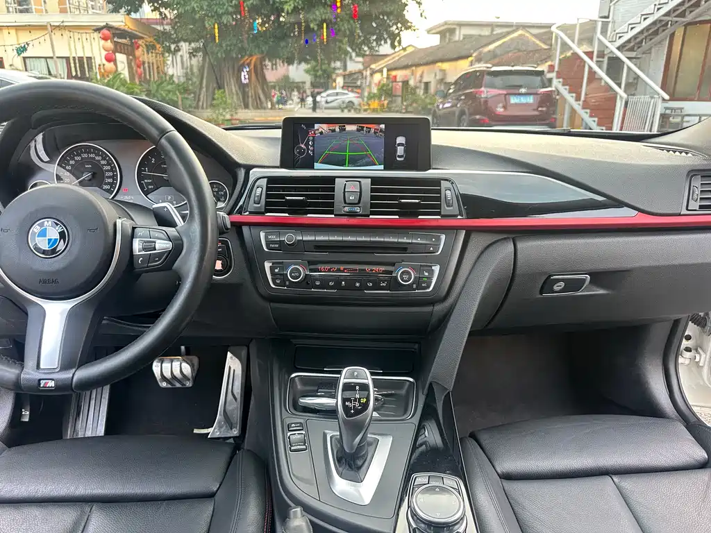 BMW 3 Series 2015 — фото 11