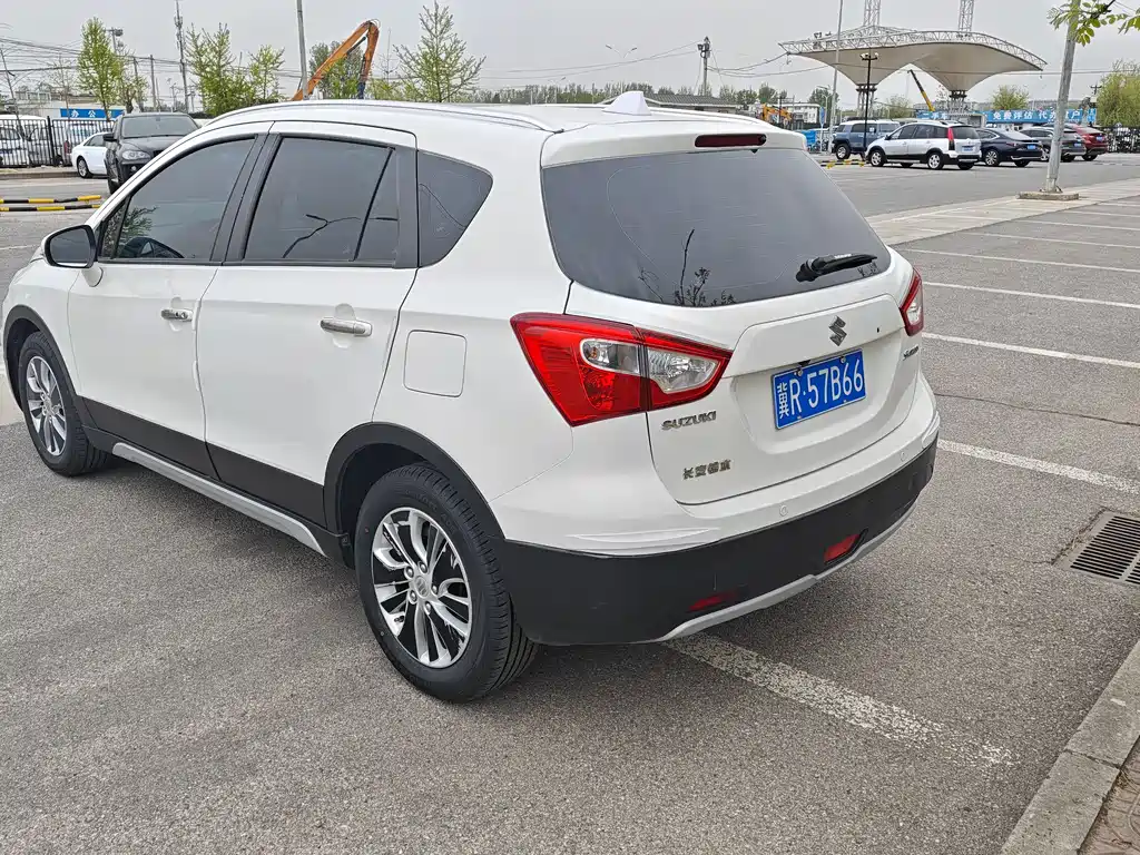 Suzuki S-Cross 2014 — фото 7