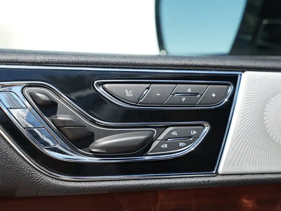 Lincoln Navigator 2021 — фото 14