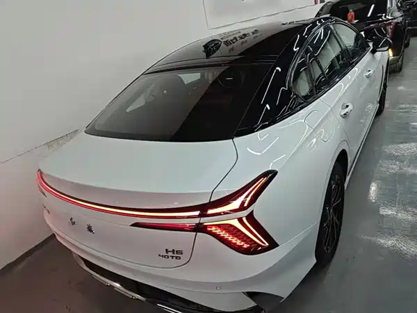 Hongqi H6 2026