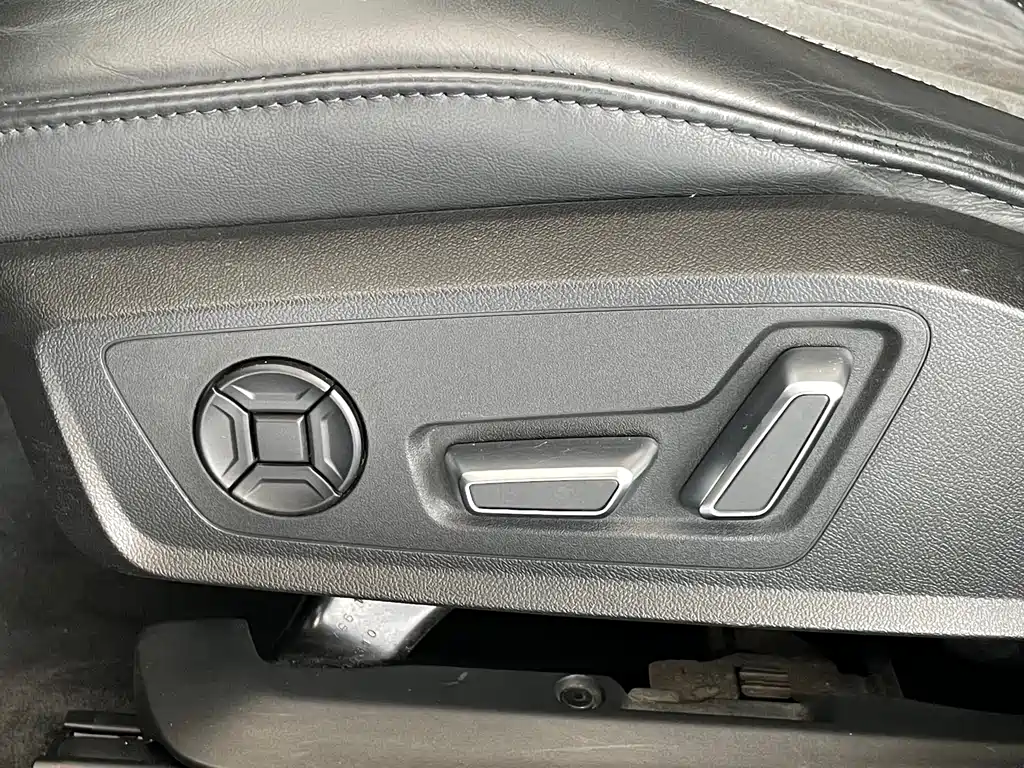 Audi A6L 2023 — фото 19
