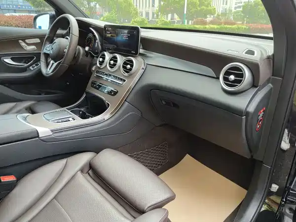 Mercedes-Benz GLC 2020