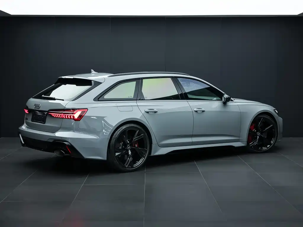 Audi RS 6 2021 — фото 4