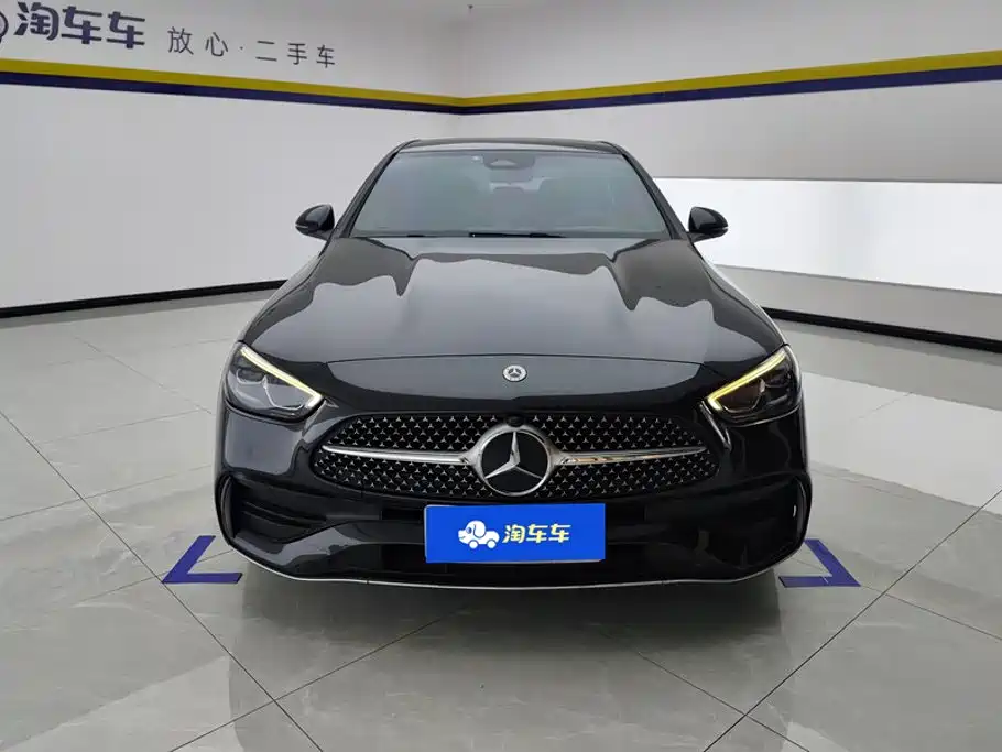 Mercedes-Benz C-Class 2024