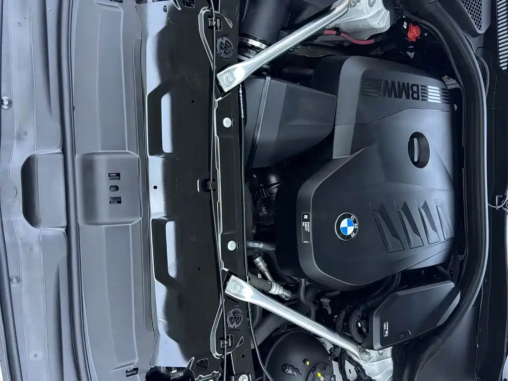 BMW 5 Series 2025 — фото 18