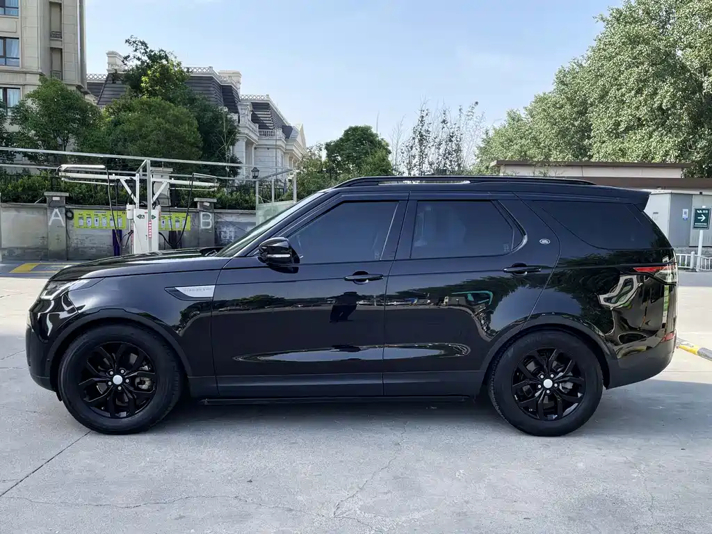 Land Rover Discovery 2020 — фото 10
